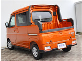【車屋】として、長く車業界に従事した経験豊富なスタッフが在籍しております。