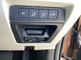 ETC付きです。各高速道路の各種制度を利用出来ます。料金所での小銭やチケットを準備頂く必要が無くなりますし、さらにクレジット精算の為、利用明細も明確です。