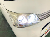 LEDヘッドライトなので夜間の運転も安心ですね