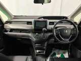 メーターやシフト、スイッチ位置など運転席まわりの配置はしっくりいきたいものですね!まずは座ってチェックしてみて下さい♪