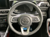 【純正革巻きステアリング】上質な革を使用することで、手にしっかり馴染みとても運転しやすいハンドルです♪