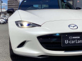 アダプティブLEDヘッドライト カメラや車速センサーと連動して、ハイ、ロー、ワイドローのLEDライトを常に最適な配光に自動制御する優れものです!