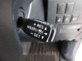 ミリ波レーダーと単眼カメラで、車間距離を保ちながら追従走行を支援するレーダークルーズコントロール。