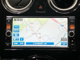 日産純正SDナビ(MC313D-W)です。クリアな画質を楽しんでいただけるフルセグ地デジTVなど、書ききれないほどの機能が満載です。