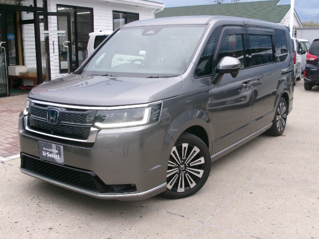 ステップワゴン  2.0 e:HEV スパーダ プレミアムライン