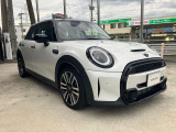 MINI正規ディーラー取り扱い MINI認定中古車 MINI NEXT甲府お車の詳細や展示状況はお気軽にお問合せ下さい。