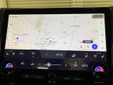 充実のオーディオ&ビジュアル機能にセンター通信型コネクティッドナビにも対応。詳細は販売店スタッフまでおたずねください。