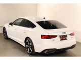 正規ディーラー (株)ファーレン古都 Audi京都南のお車をご覧いただき有難うございます。気になる点やご相談などお気軽にお問い合わせくださいませ。