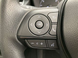 運転中、オーディオの操作をしてて、ハッとしたことはありませんか?ステアリングスイッチは、運転中でもハンドルでオーディオの操作が可能です。安全なドライブをサポートします。