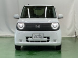 LEDヘッドライトを装備しています。LEDヘッドライトはとても明るく、雨の日や夜間走行も安全・安心です。オートライトコントロール付きで周囲の明るさに応じて自動で点灯・消灯します
