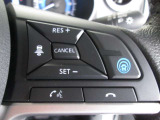 プロパイロット高速道路にてアクセルやブレーキ、ステアリングをアシストしてドライバーの負担を減らしてくれます。