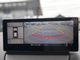 360&deg;ビューモニターを搭載しています。コーナーセンサーと合せてお使いいただくことで、安全、安心にお車の取り回しを行っていただけます。