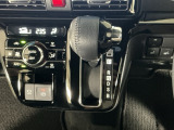 オートマチックシフトレバーは、手になじみ操作しやすい形状で安全運転にもつながります♪