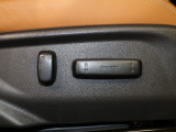 【パワーシート】メモリー機能付きパワーシート装備車です。電動でシートが動きます、高級感がありとても便利な機能です!