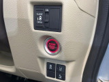 【パワースライドドア】スマートキーや運転席のスイッチでスライドドアの開閉が可能♪電動だから力を入れてドアを開ける必要が無く、小さいお子様でも、重い荷物を持っている時もラクに開け閉めできます♪