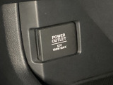 アクセサリーソケットはUSBのアダプターなどをつければ、スマホの充電にも使えます。