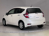 【ワイド保証】日産販売店の中古車には、無料で保証が付いています。走行距離無制限で、無料保証期間は1年間から。品質に自信があるから実現した、日産ならではの保証です。