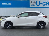 純正ホイールカバーで全体的にデザインがまとまっています。車も人も、オシャレはまずは足元からですね。