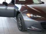 神戸マツダ神戸西インター店は、通常ディーラー+&alpha;の次世代型店舗としてROADSTER EXPERIENCE SPACEの冠を掲げ、「いつでも・誰でも・気軽に会いに行ける」ロードスターUカー専門店。