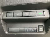 両側オートスライドドア