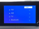 ブルートゥースに接続することにより、スマホに入ったお気に入りの音楽を車内で楽しむことができます♪あると本当に便利な機能になっています!