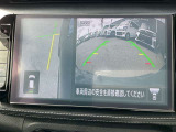 アラウンドビューモニターは自車の前方・左側面映像をモニタ-に映して離合時・駐車時などにとても便利です。