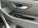 運転席のパワーシートはメモリー機能付き