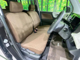運転席シート廻りは使用感も少なく、良好な状態となっています。丁寧に使われていたことがよくわかりますね。
