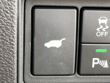 ★パワーテールゲート★ テールゲート(バックドア)を電動モーターで自動開閉できる装備で、スイッチ操作やスマートキーで楽に開け閉めできる機能です
