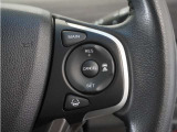 ◆アダプティブクルーズコントロール◆予め設定した車速内でクルマが自動的に加減速。前走車との適切な車間距離を維持しながら追従走行します。【LKAS】車線維持支援システムでステアリング操作を支援。