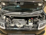納車前に弊社で点検整備(車検整備)と消耗品部品のエンジンオイル、オイルフィルター、ワイパーゴム、バッテリーを交換いたします。その他の消耗品部品は当社ディーラー整備士の判断により交換いたします!