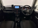 ラダーフレームが採用され、車格を感じさせない高剛性ボディ!予防安全装備もついています!