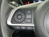 ステアリングスイッチ装備!運転しながら手元でオーディオの操作などができます。