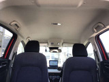 天井も綺麗です☆私は中古車を見るときに天井を良く見るようにしています☆ここが綺麗な車は車内が綺麗なことが多いです☆