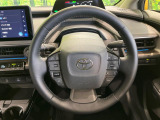 【純正革巻きステアリング】上質な革を使用することで、手にしっかり馴染みとても運転しやすいハンドルです♪