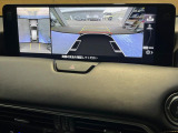 【360&deg;ビューモニター】専用のカメラにより、上から見下ろしたような視点で360度クルマの周囲を確認することができます☆死角部分も確認しやすく、狭い場所での切り返しや駐車もスムーズに行えます。