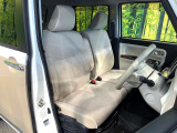 運転席シート廻りは使用感も少なく、良好な状態となっています。丁寧に使われていたことがよくわかりますね。