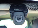◆【ドライブレコーダー】映像・音声などを記録する自動車用の装置です。もしもの事故の際の記録はもちろん、旅行の際の思い出としてドライブの映像を楽しむことができます。