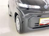 明るいライトが夜道を明るく照らしてくれます。 運転する上で、道路状況をいかに早く認識できるか重要なポイントです。 白色光が暗い道も明るく照らしてくれますよ。