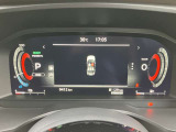 視認性の良いシンプルなメーターです。運転しやすく、取り回しの良いコンパクトカーはいかがですか?