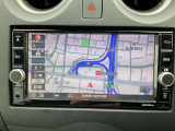 通信ユニット内蔵の日産純正メモリーナビ(MM319D-W)装備、音声対話検索やスマホアプリと連動などに対応した高機能ナビ。高精細液晶による高画質、多彩なメディア再生。