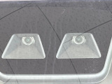 【スマートアシスト】走行中に前方の車両等を認識し、衝突しそうな時は警報とブレーキで衝突回避と被害軽減をアシスト。より安全にドライブをお楽しみいただけます。
