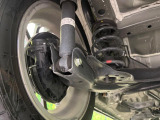 お車を安心してお乗りいただく為には、足回りの定期点検が欠かせません。サービスサポート(有償保証)では無料点検もご提供しており、安心のカーライフをお過ごしいただけるサポート体制が整っています。