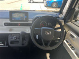 広々とした車内空間です。