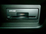 ビルトインタイプのETC2.0装備です!高速道路もストレスなくスムースに走行できますよ。