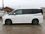 トヨタ認定中古車になります。まるごとクリーニングで見えない部分もまるごと洗浄しております。