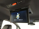 トヨタ純正12.1型後席ディスプレイを装備しております。