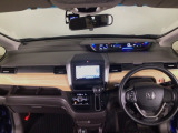 【前方視界】開放的な前方視界!運転がしやすく疲れにくいです♪窓が大きく、見通しがとっても良いおクルマですよ♪