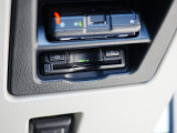 ETC車載器搭載です。スマートICも増えてきており、必須装備といって良い便利装備です。