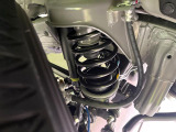 お車を安心してお乗りいただく為には、足回りの定期点検が欠かせません。サービスサポート(有償保証)では無料点検もご提供しており、安心のカーライフをお過ごしいただけるサポート体制が整っています。